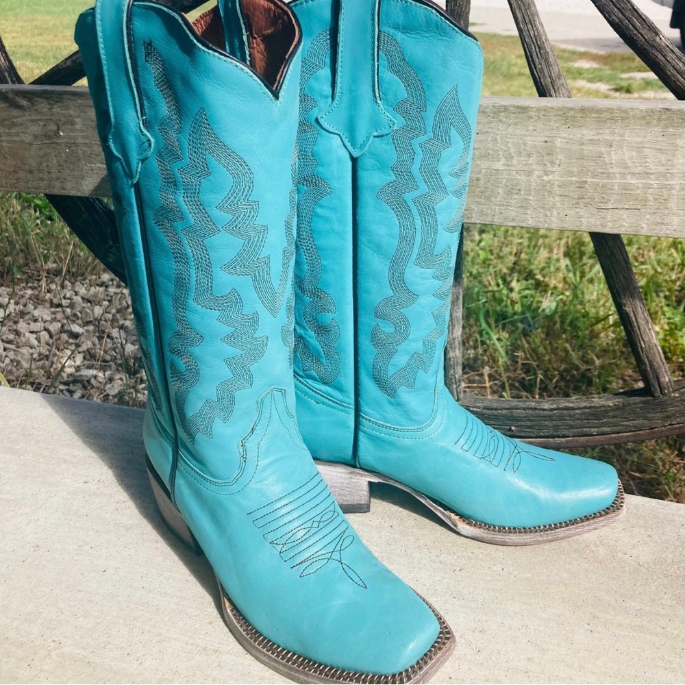Turquoise Western Cowboy Boots